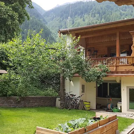 Grillstube * Neustift im Stubaital